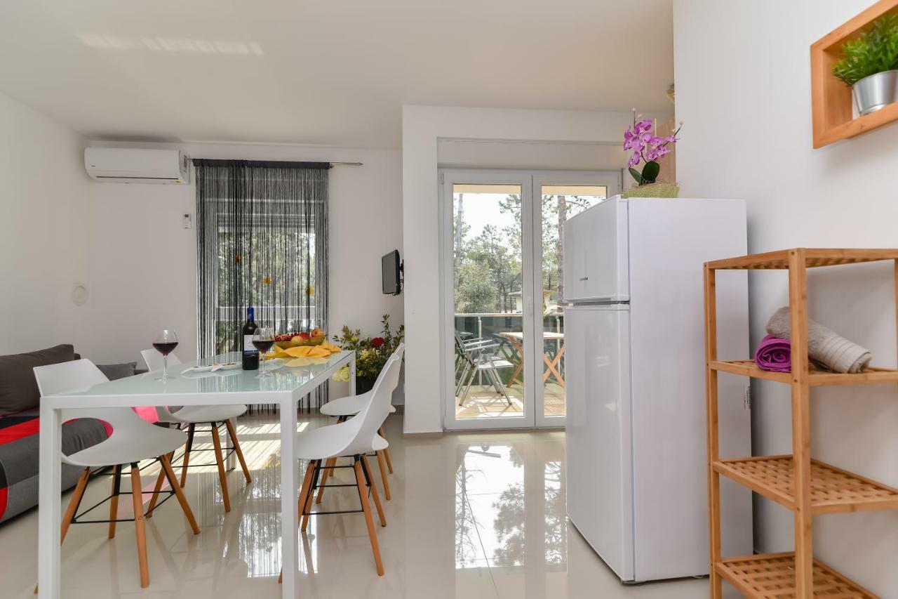 Denis Apartment วีร์ ภายนอก รูปภาพ