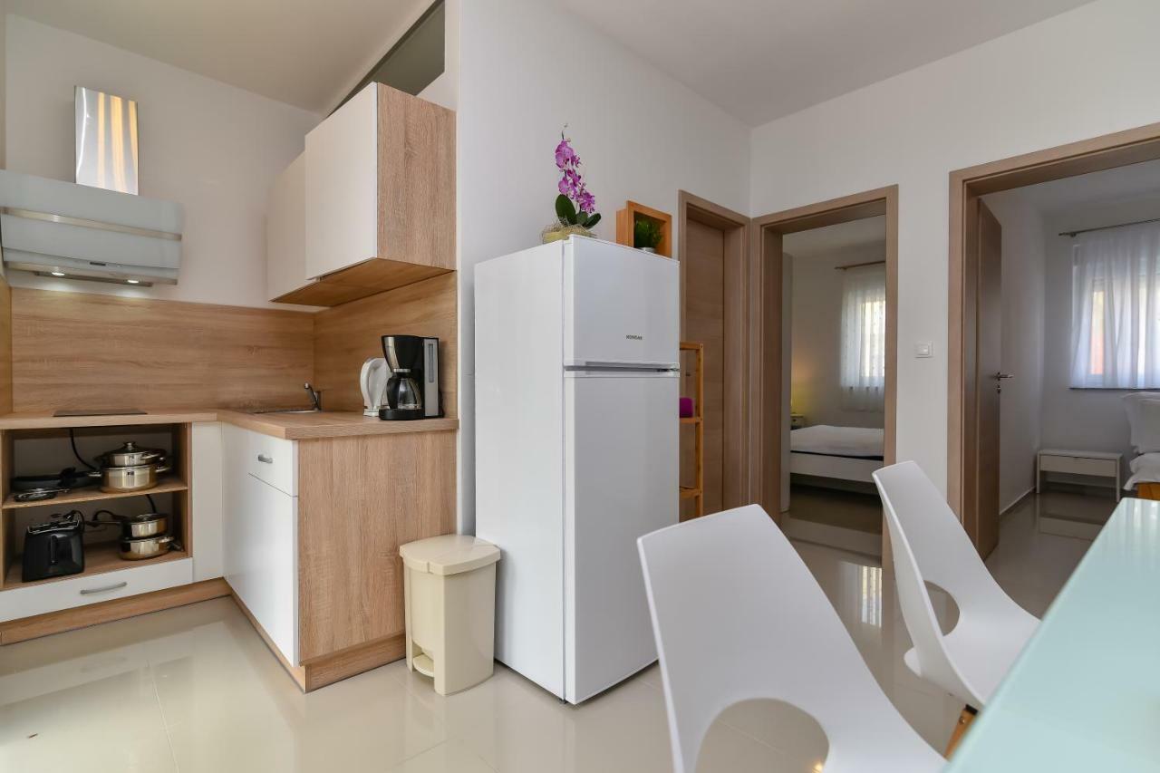 Denis Apartment วีร์ ภายนอก รูปภาพ