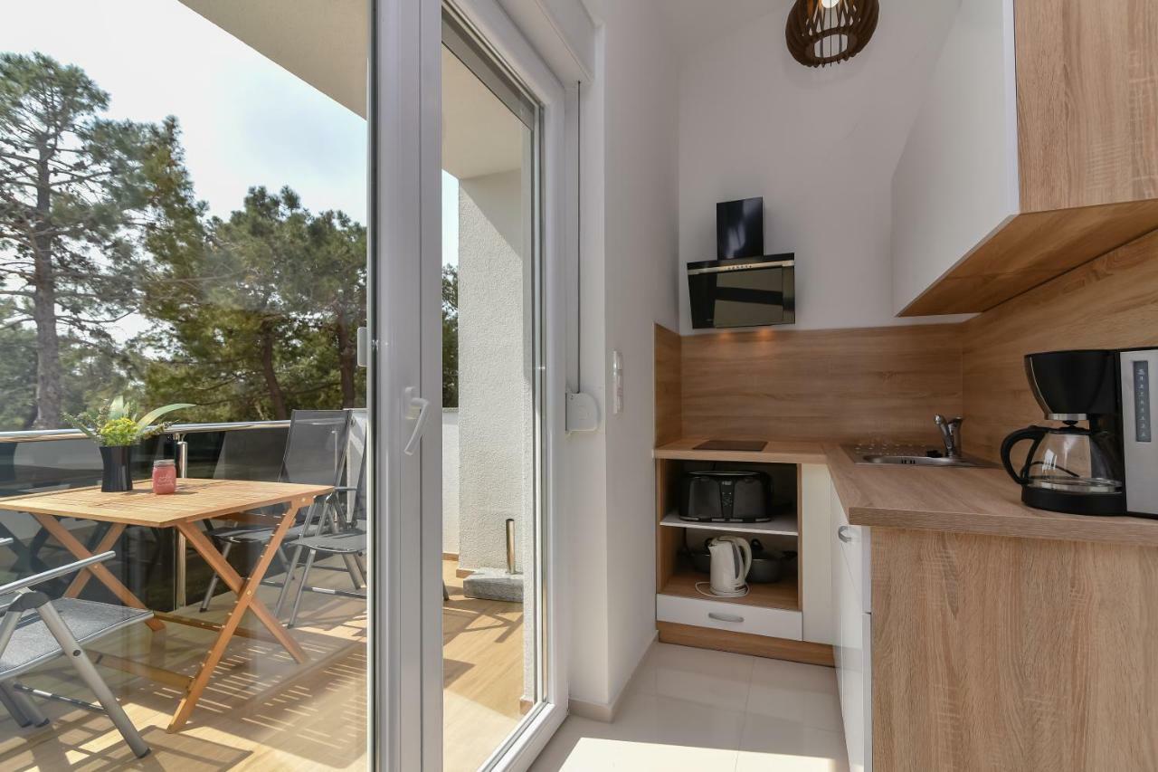 Denis Apartment วีร์ ภายนอก รูปภาพ
